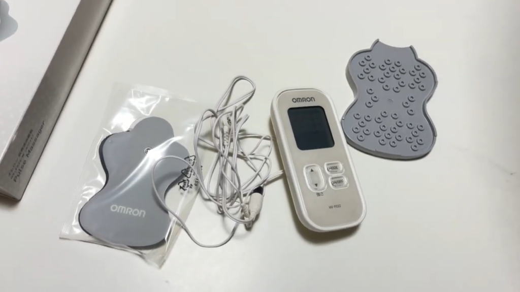 オムロン低周波治療器HV-F022本体とロングライフパッド