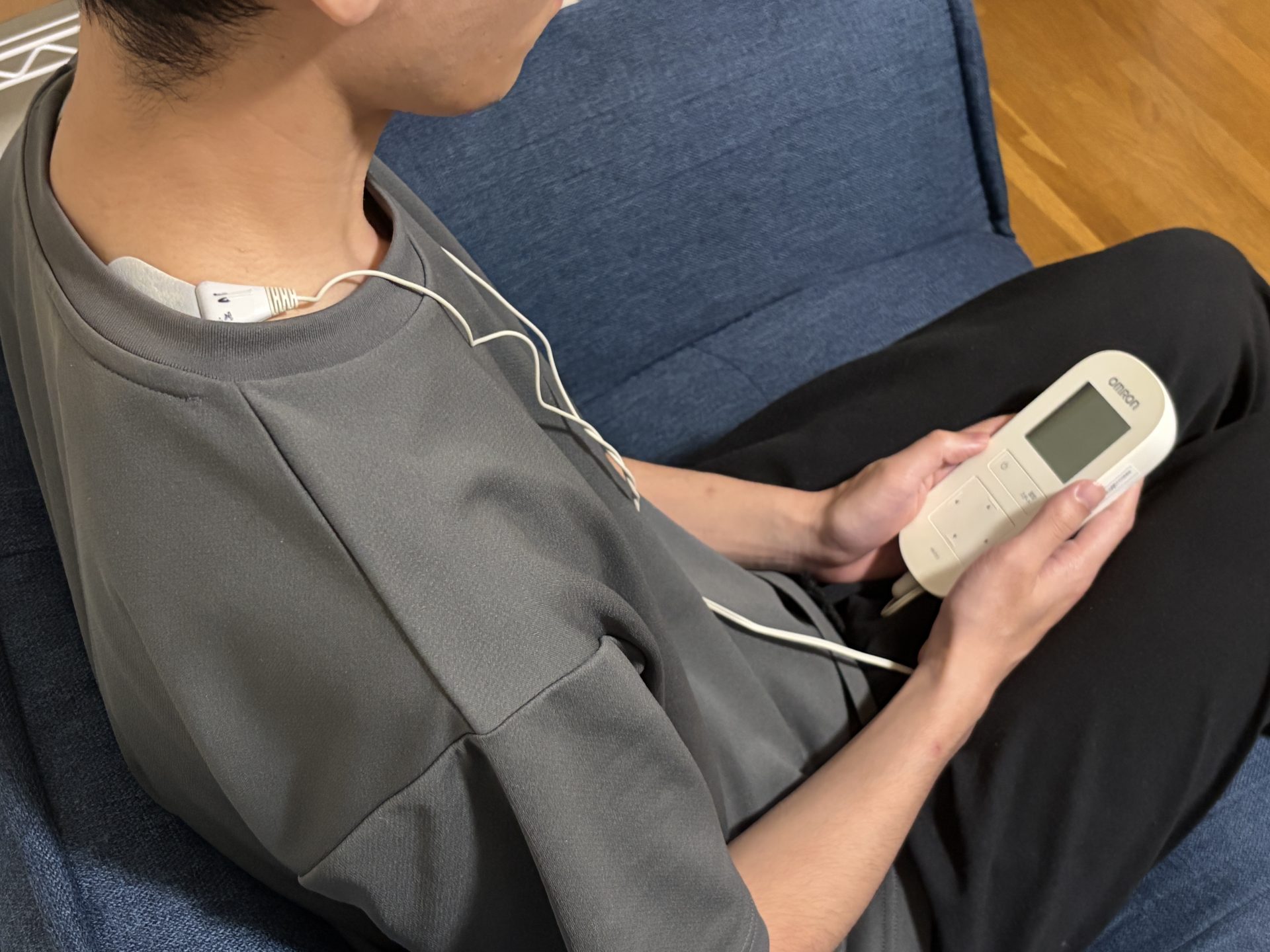 オムロンの温熱パッドが約30回で交換になる理由と、費用を抑える互換パッドの選び方